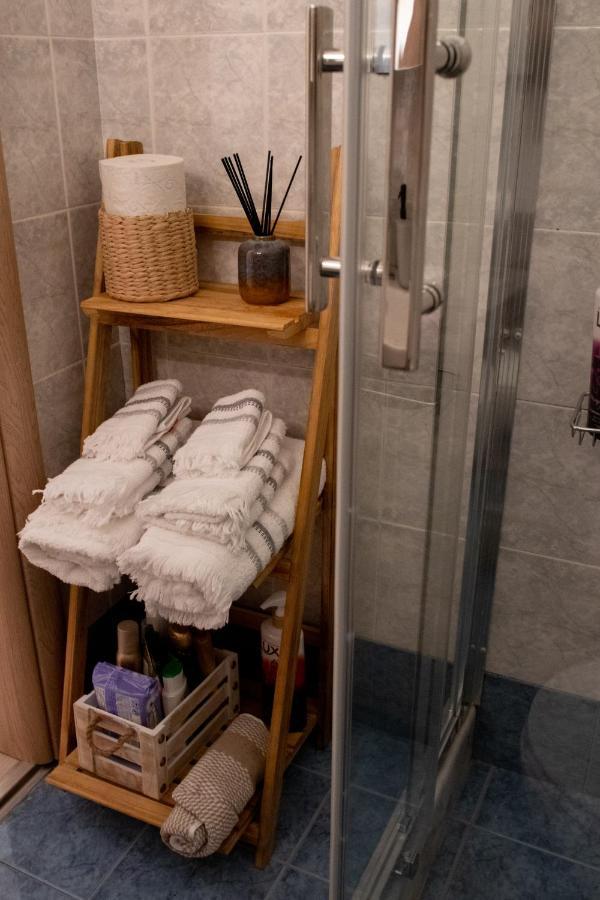 Langi Apartments Mesolóngion エクステリア 写真