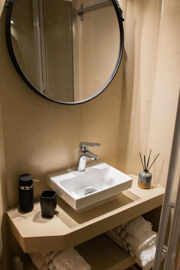 Langi Apartments Mesolóngion エクステリア 写真
