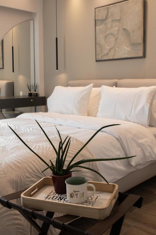 Langi Apartments Mesolóngion エクステリア 写真