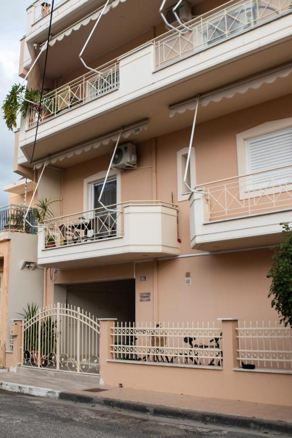 Langi Apartments Mesolóngion エクステリア 写真
